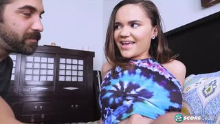 Naudi Nala vadul cumizza és lovagolja a gigantikus brét